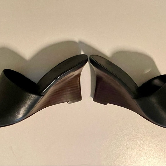 Vince Black Leather Pia sandals 6 1/2 - Picture 5 of 7